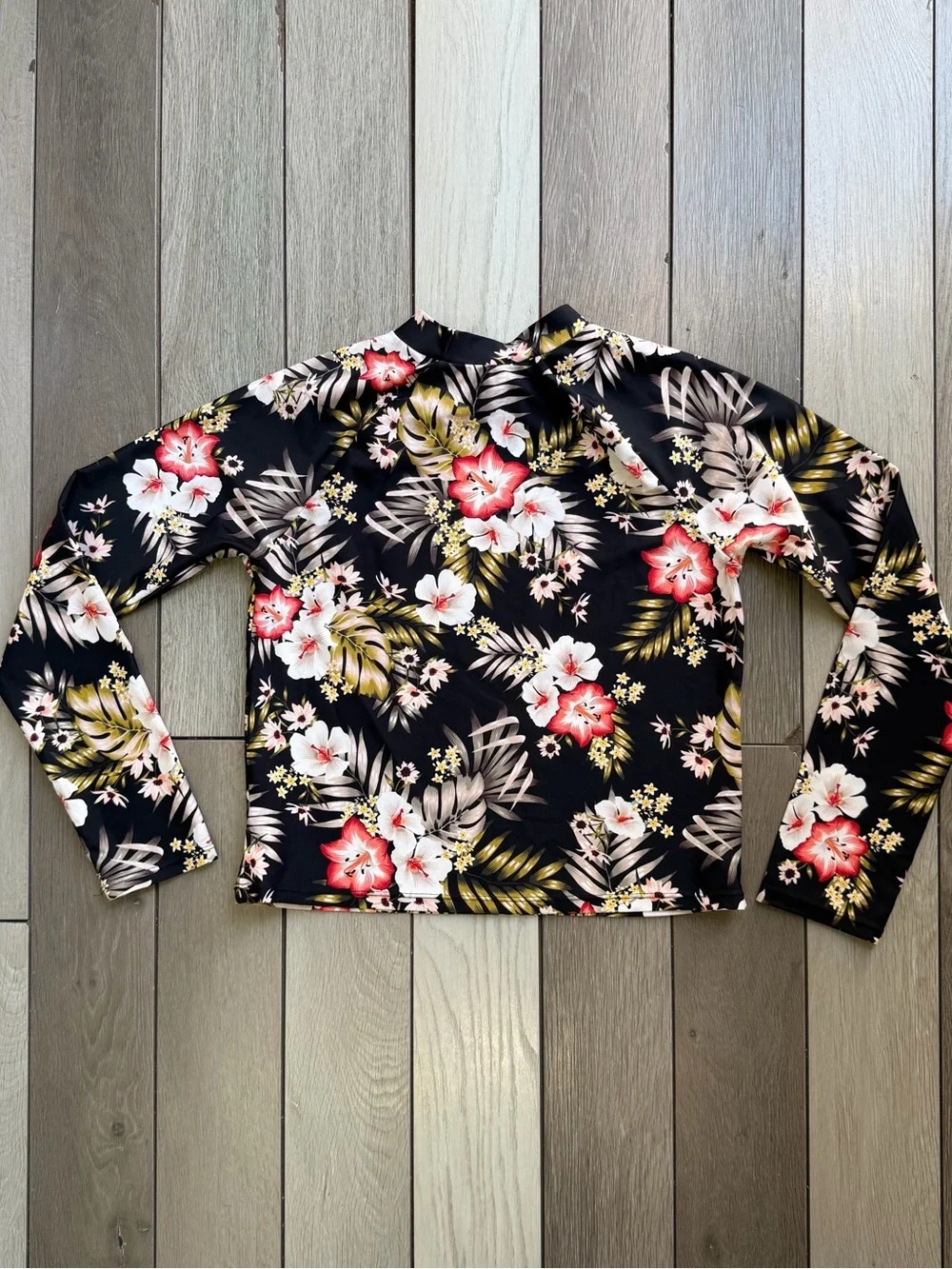 Hurley Carissa Moore rashguard and bikini top